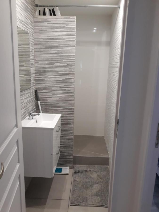 T2 Courte Duree Appartement Jonage Buitenkant foto
